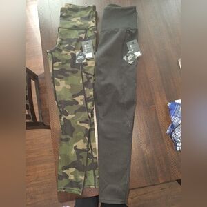 Camouflage And Black Capri Leggings with Media Pocket